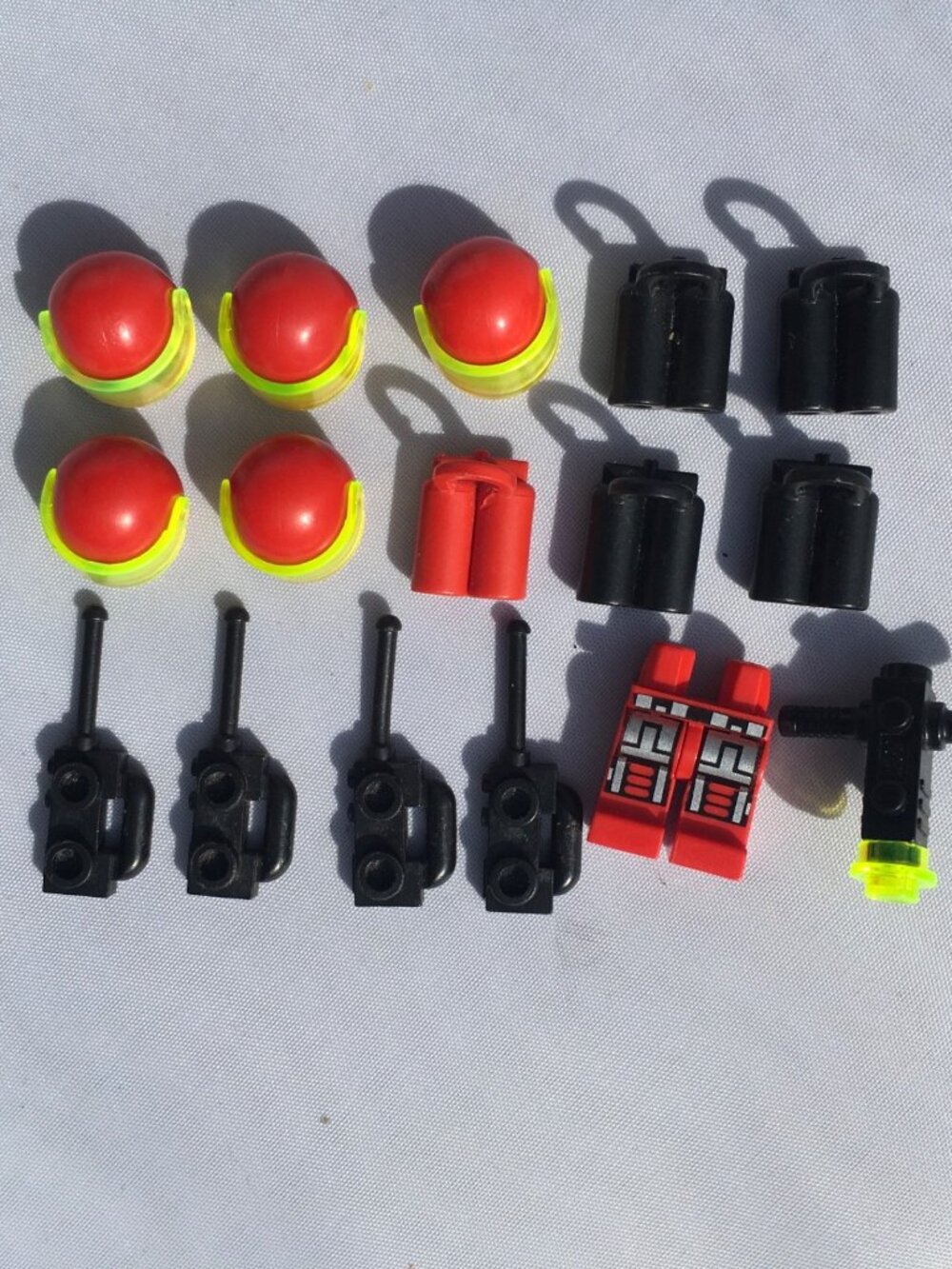 Space LEGO Spyrius 5x Minifigures Various Accessories Vintage - Picture 5 of 5